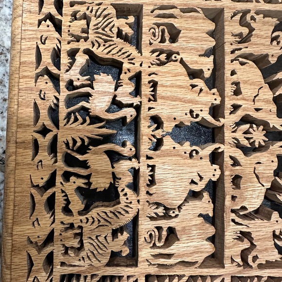 Hand Carved Noah’s Ark plaque - Picture 6 of 9